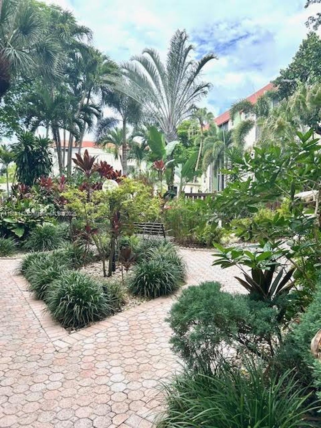 Photo of 5300 NE 24th Ter #118C, Fort Lauderdale, FL 33308 (MLS # A11884143)