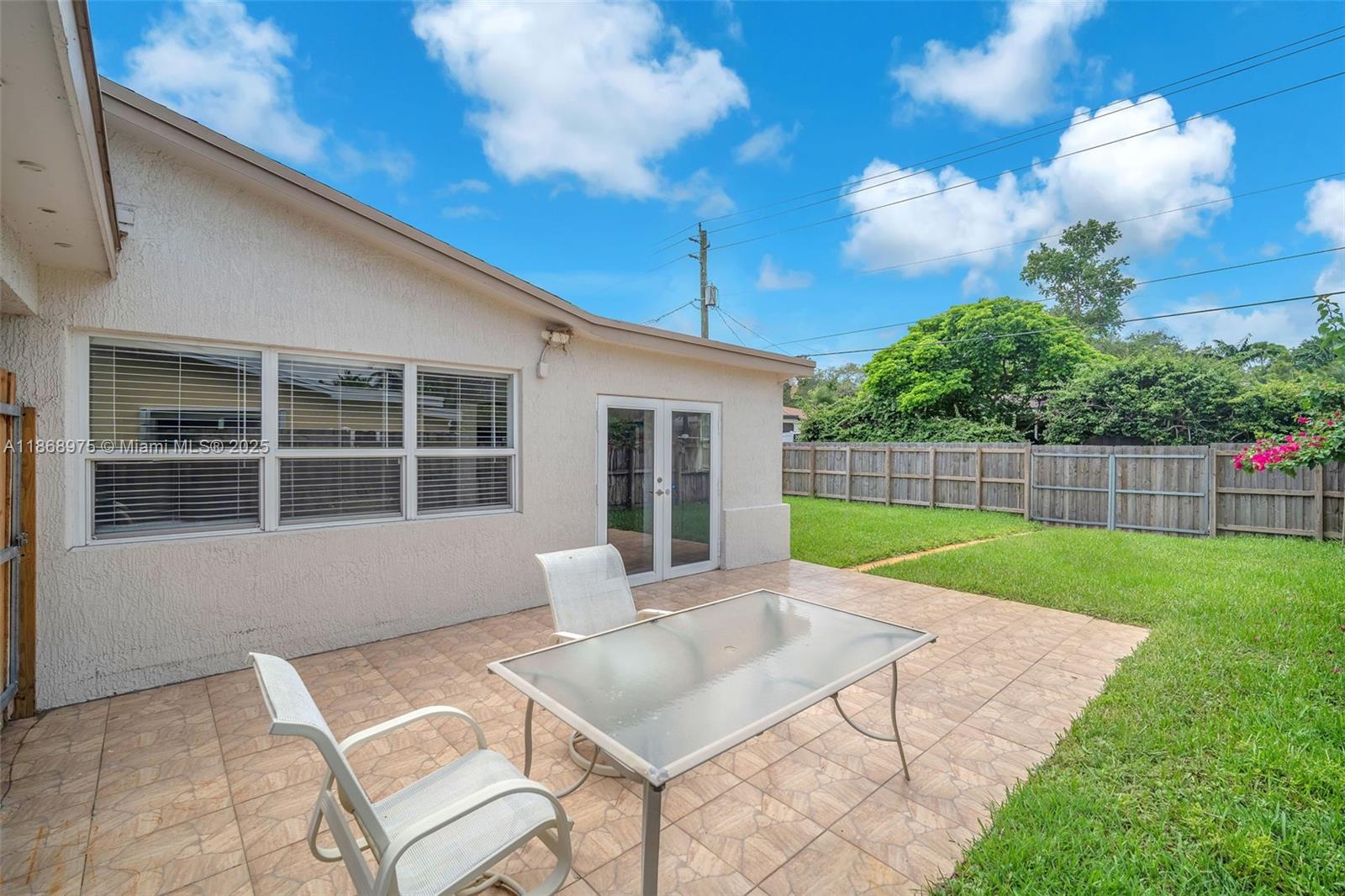 HOLLYWOOD HEIGHTS ADD SEC - Residential Lease