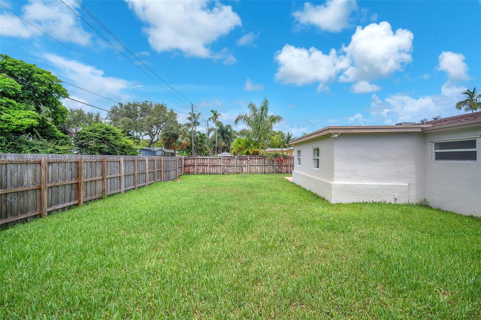 HOLLYWOOD HEIGHTS ADD SEC - Residential Lease