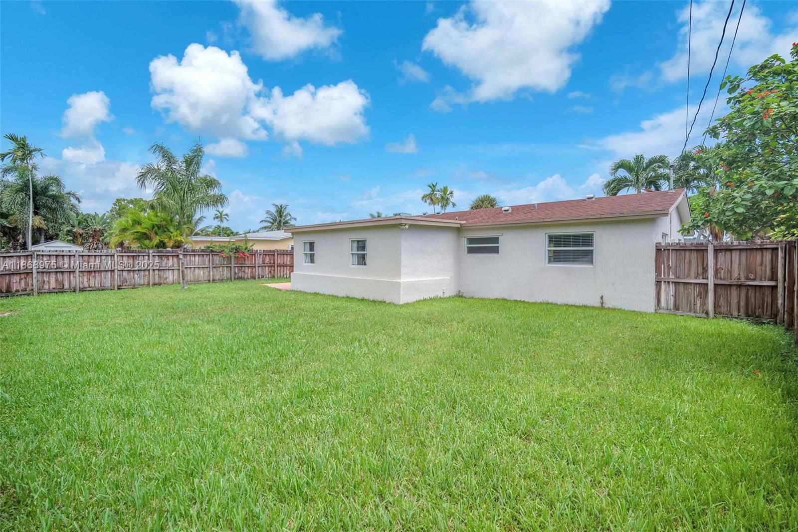 HOLLYWOOD HEIGHTS ADD SEC - Residential Lease