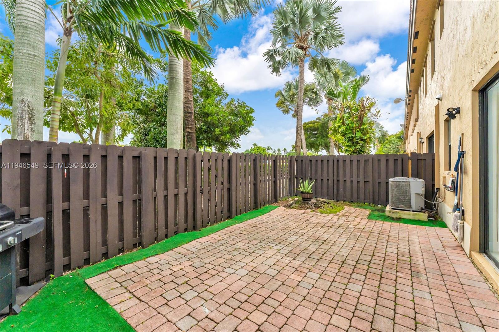 SILVER PALM EAST SEC TWO - Residential