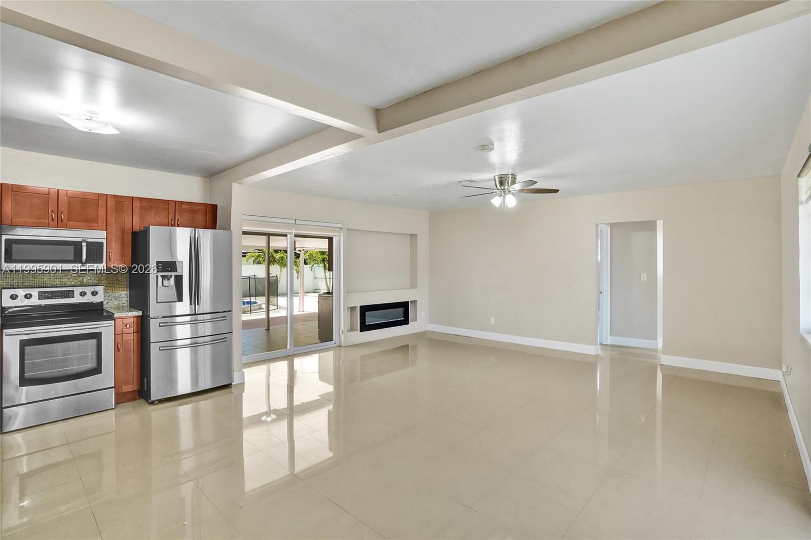 PINE TREE MANOR SEC 4 - Residential