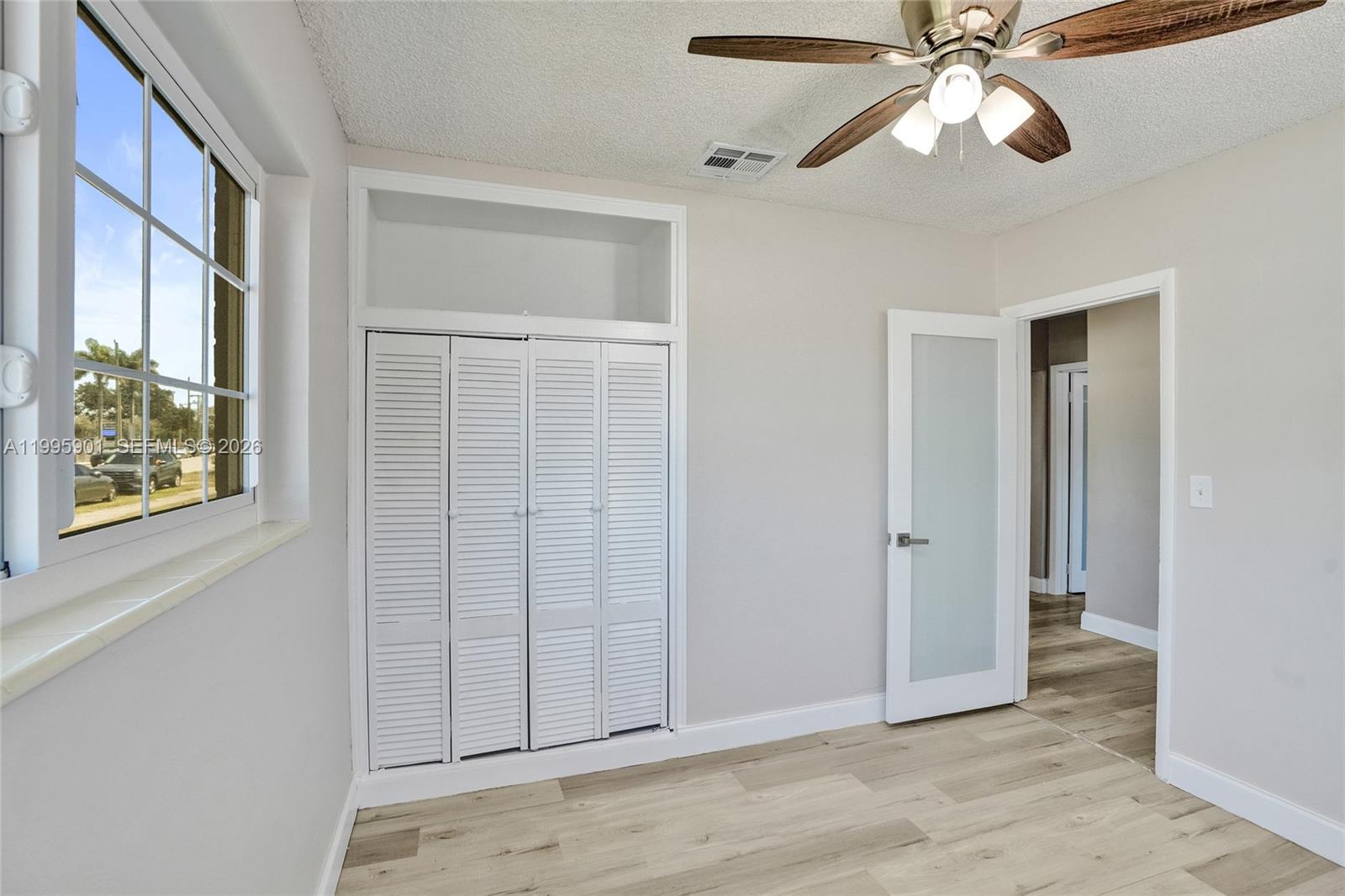 PINE TREE MANOR SEC 4 - Residential