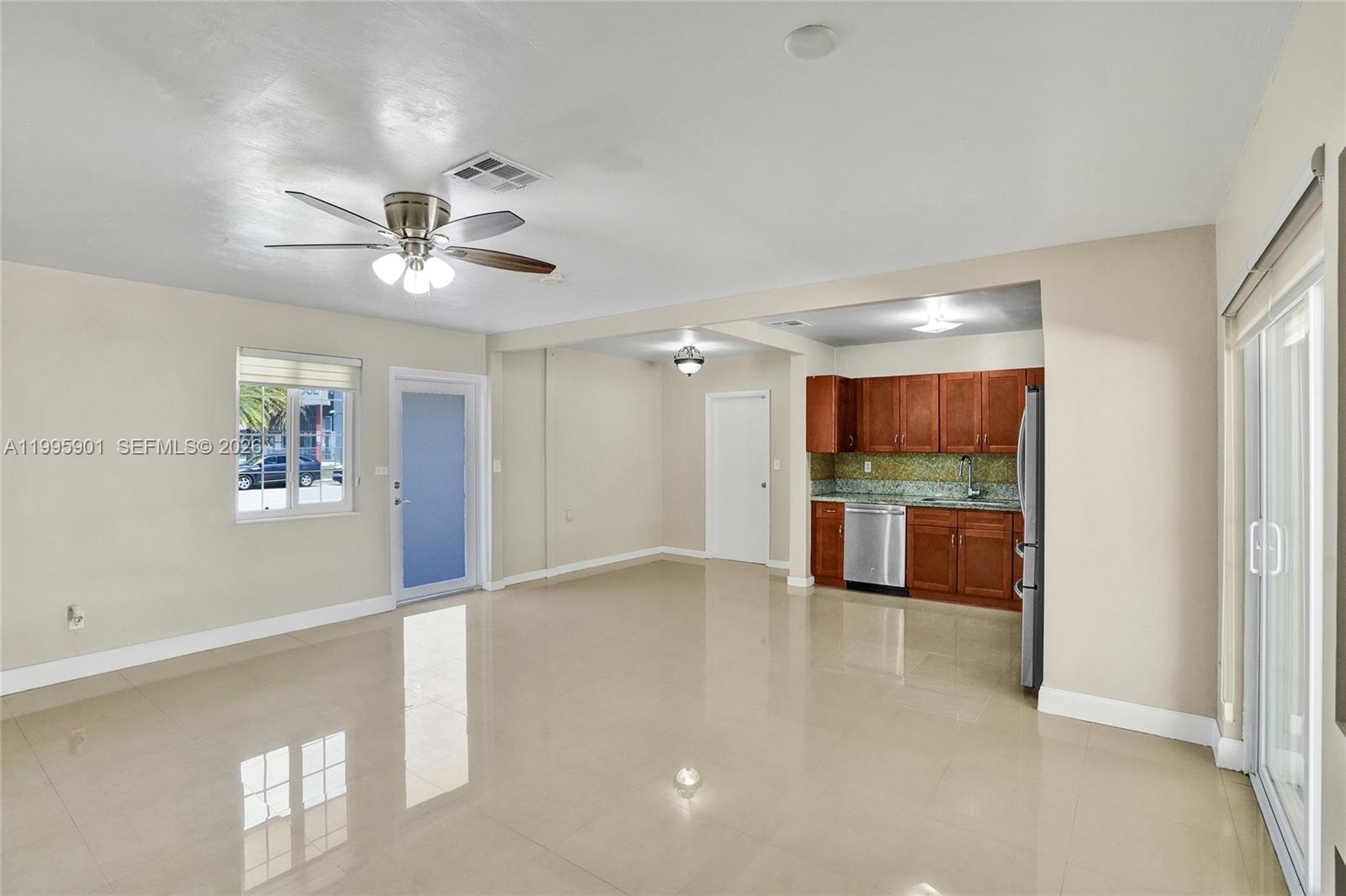 PINE TREE MANOR SEC 4 - Residential