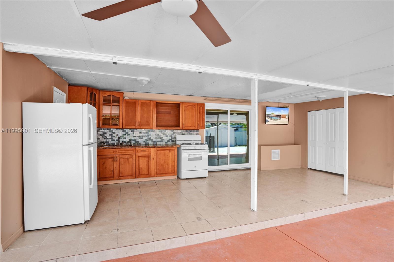 PINE TREE MANOR SEC 4 - Residential