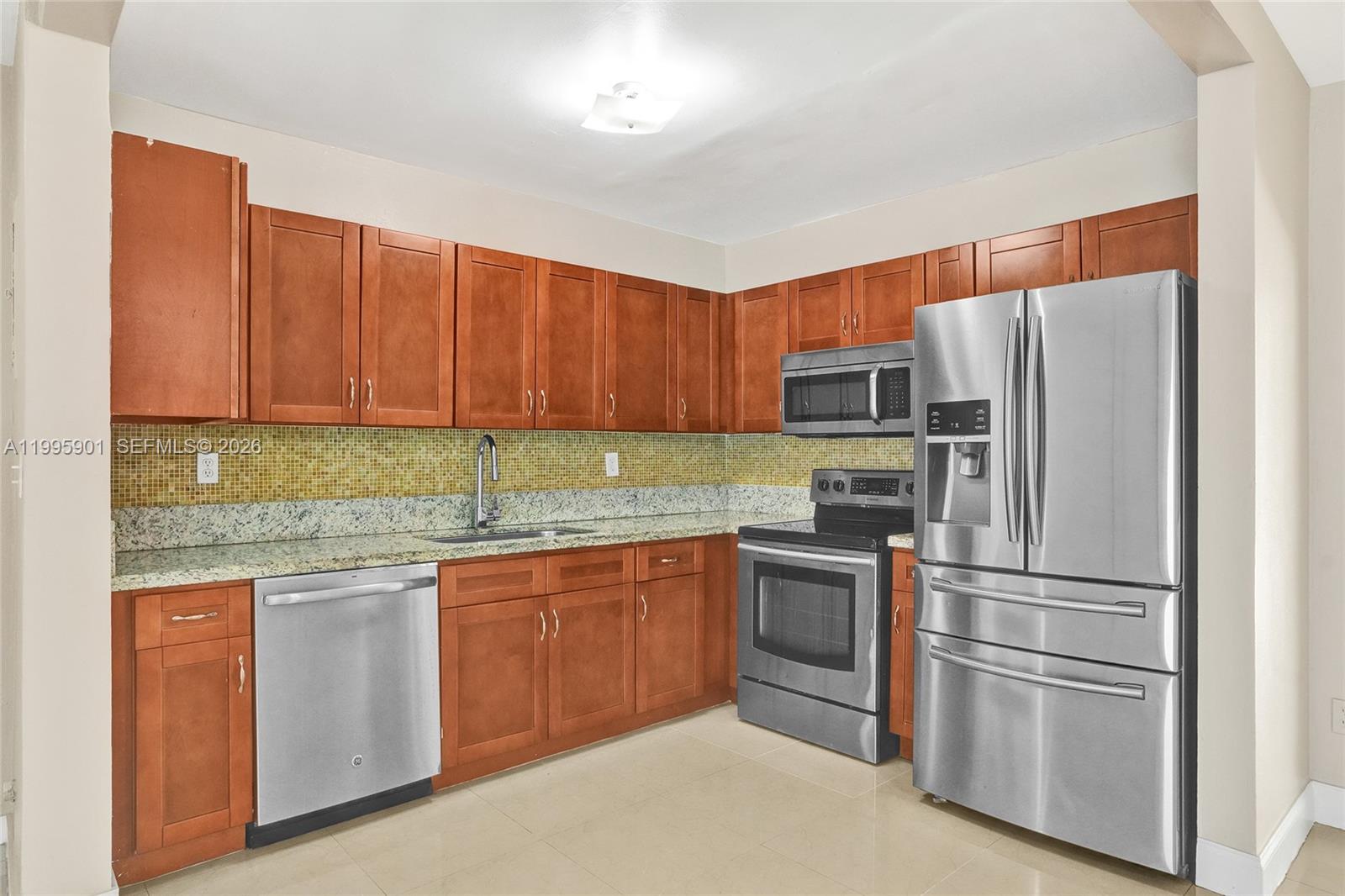PINE TREE MANOR SEC 4 - Residential