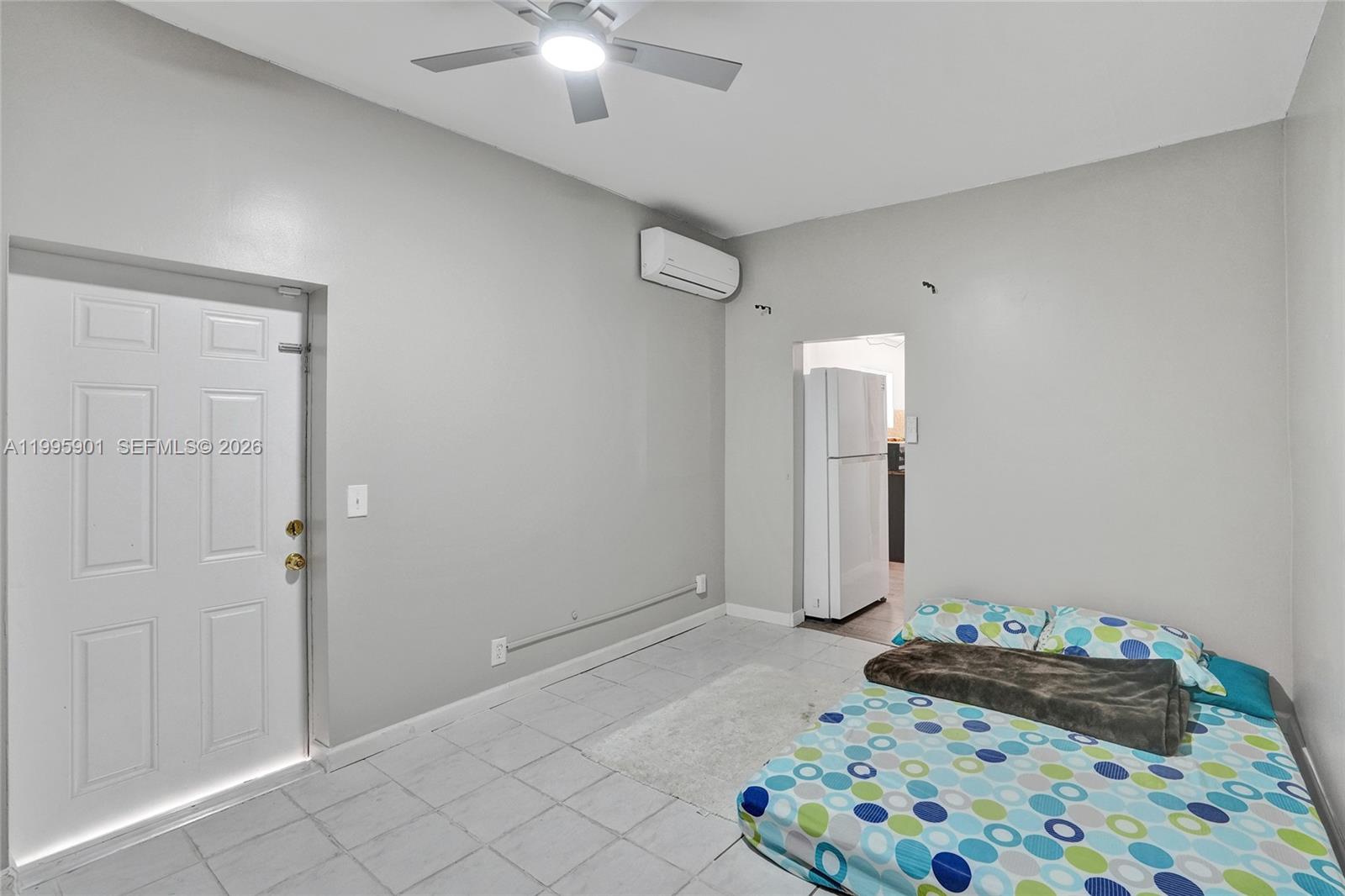 PINE TREE MANOR SEC 4 - Residential