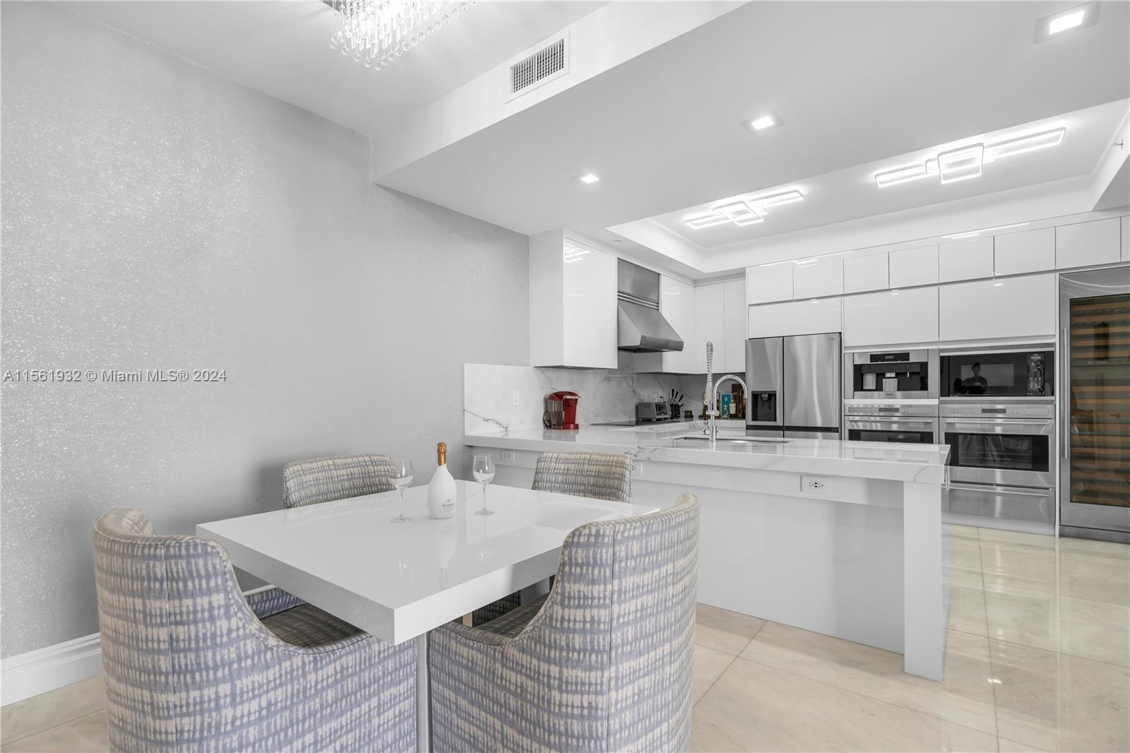 St Regis - Residential