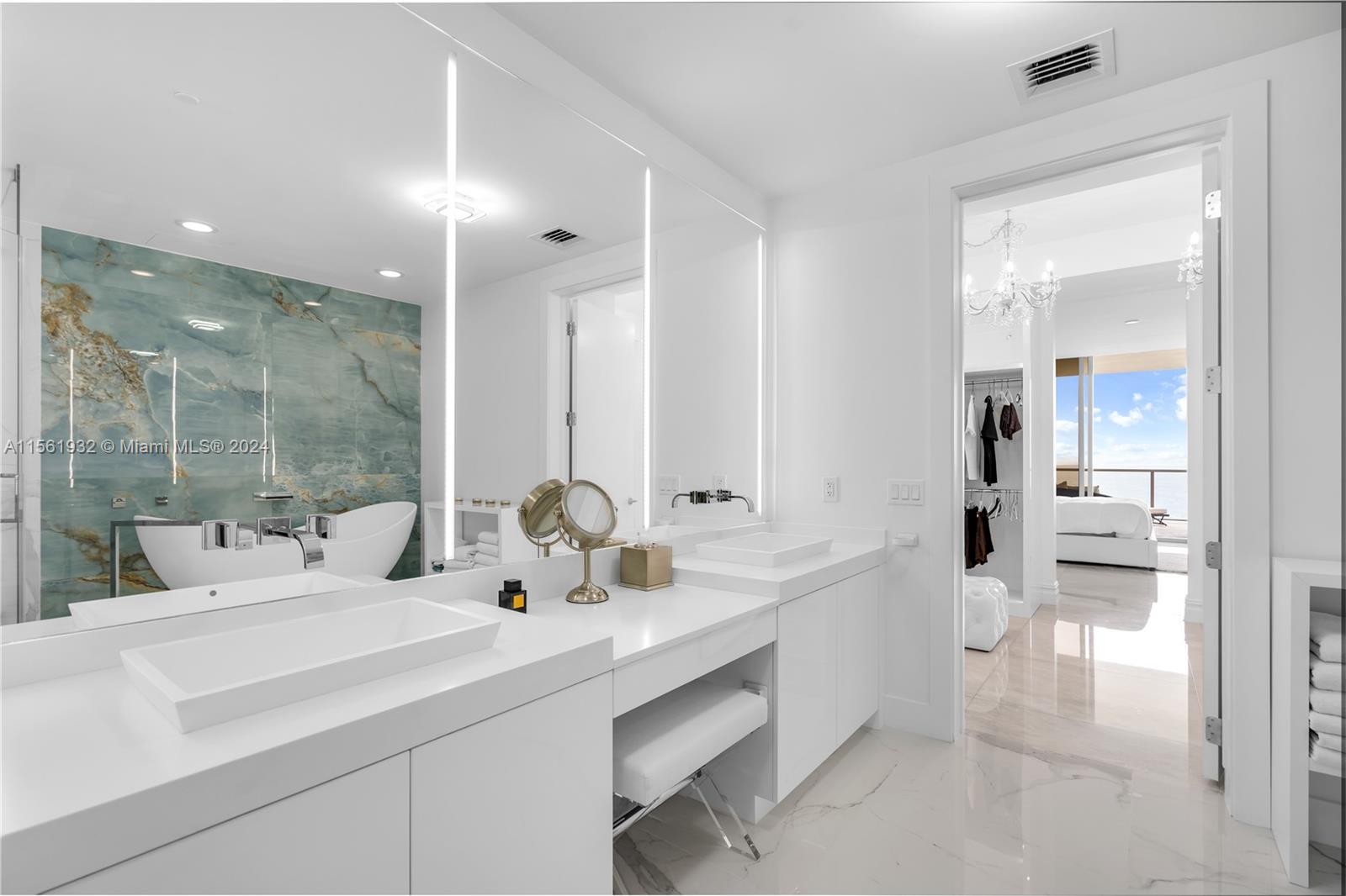 St Regis - Residential