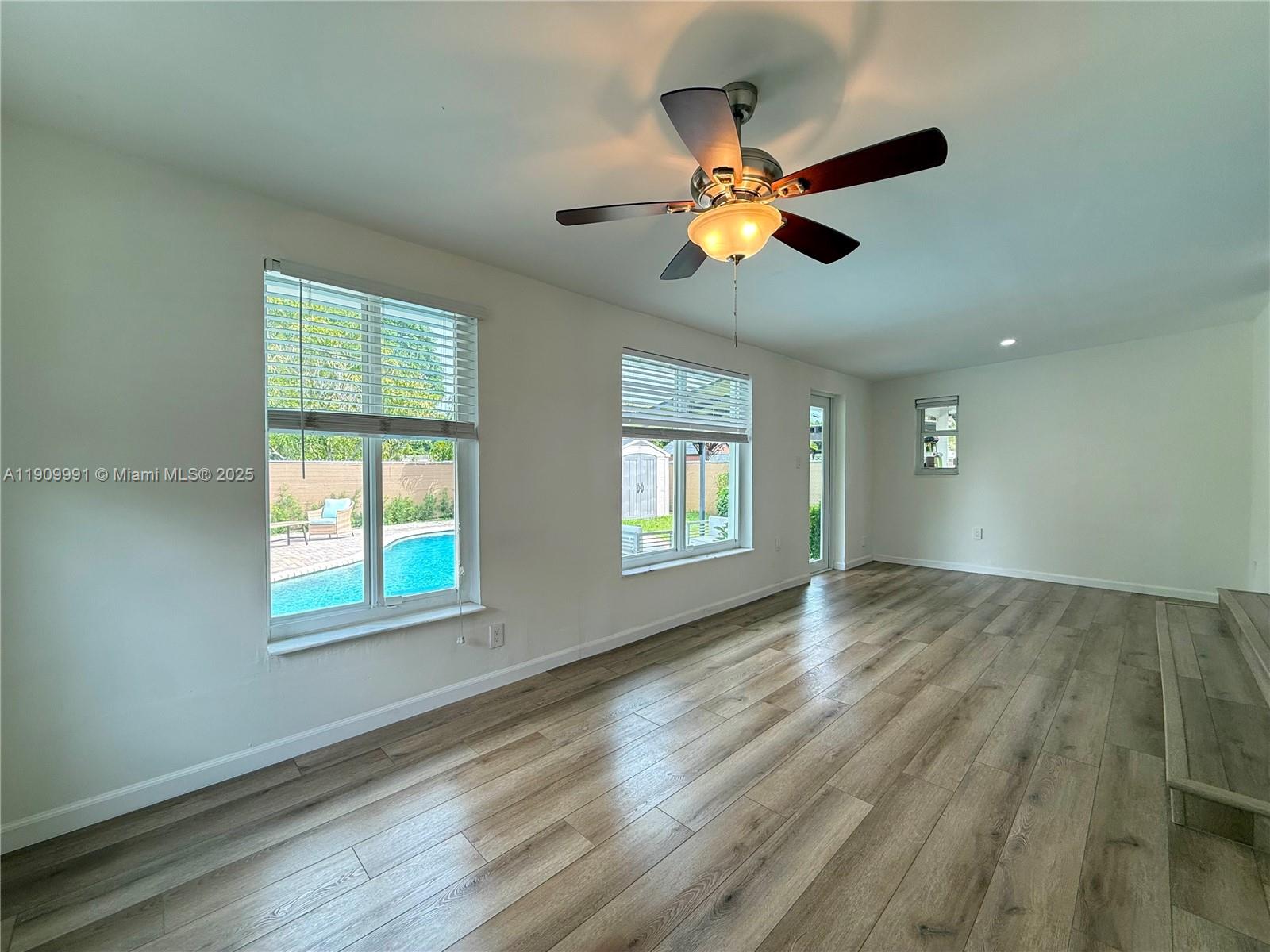 CORAL VILLAS REV - Residential