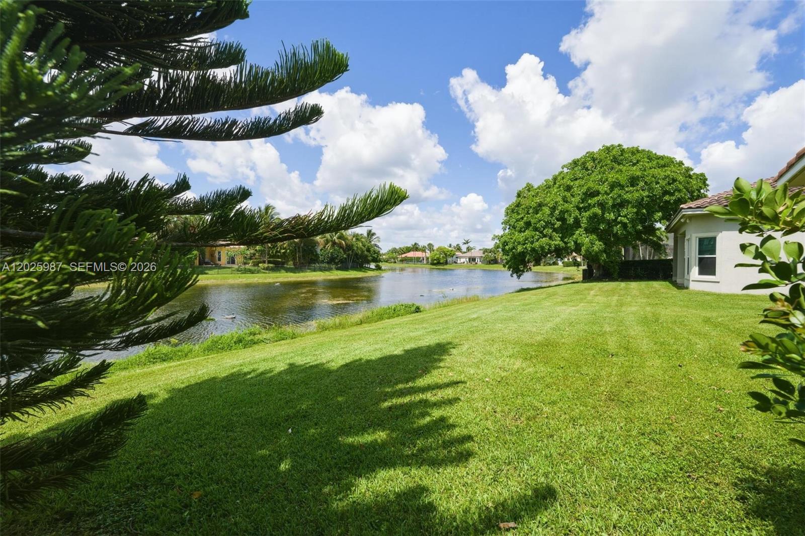 HERON BAY CENTRAL - Residential