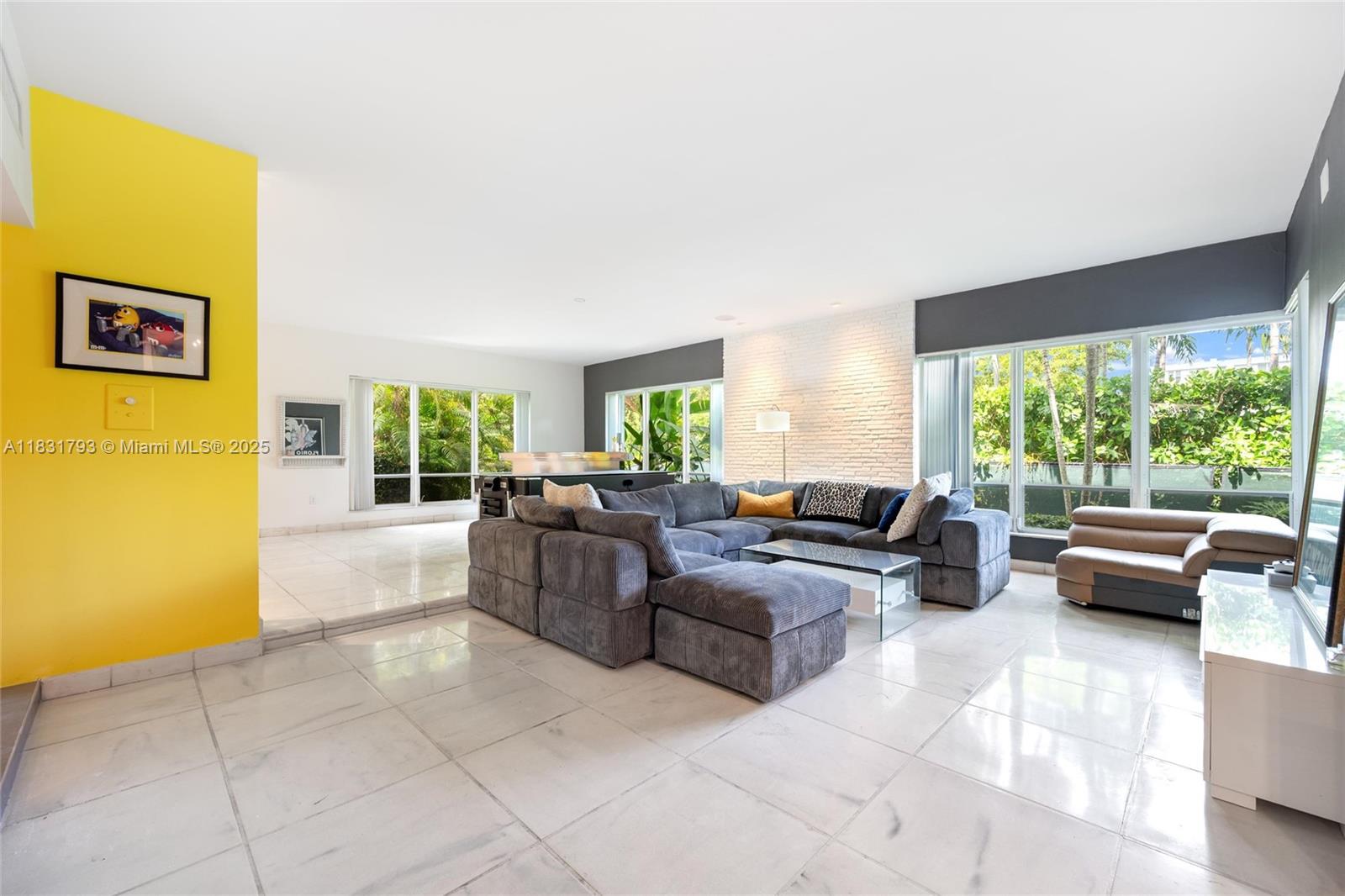 1101 CONDO - Residential Lease