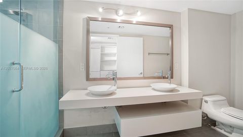 Tiny photo for 92 SW 3rd St #1803, Miami, FL 33130 (MLS # A12027084)