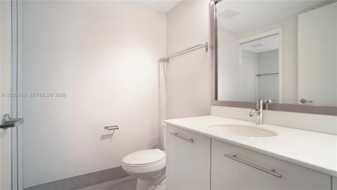 Tiny photo for 92 SW 3rd St #1803, Miami, FL 33130 (MLS # A12027084)