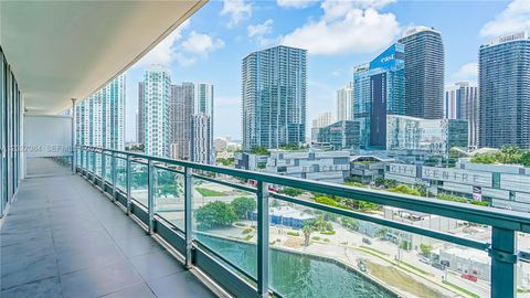 Tiny photo for 92 SW 3rd St #1803, Miami, FL 33130 (MLS # A12027084)
