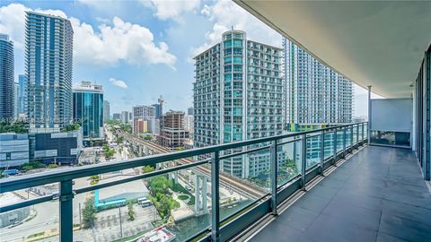 Tiny photo for 92 SW 3rd St #1803, Miami, FL 33130 (MLS # A12027084)