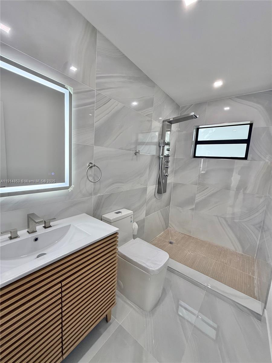 BREEZESWEPT ESTATES 1ST A - Residential Lease