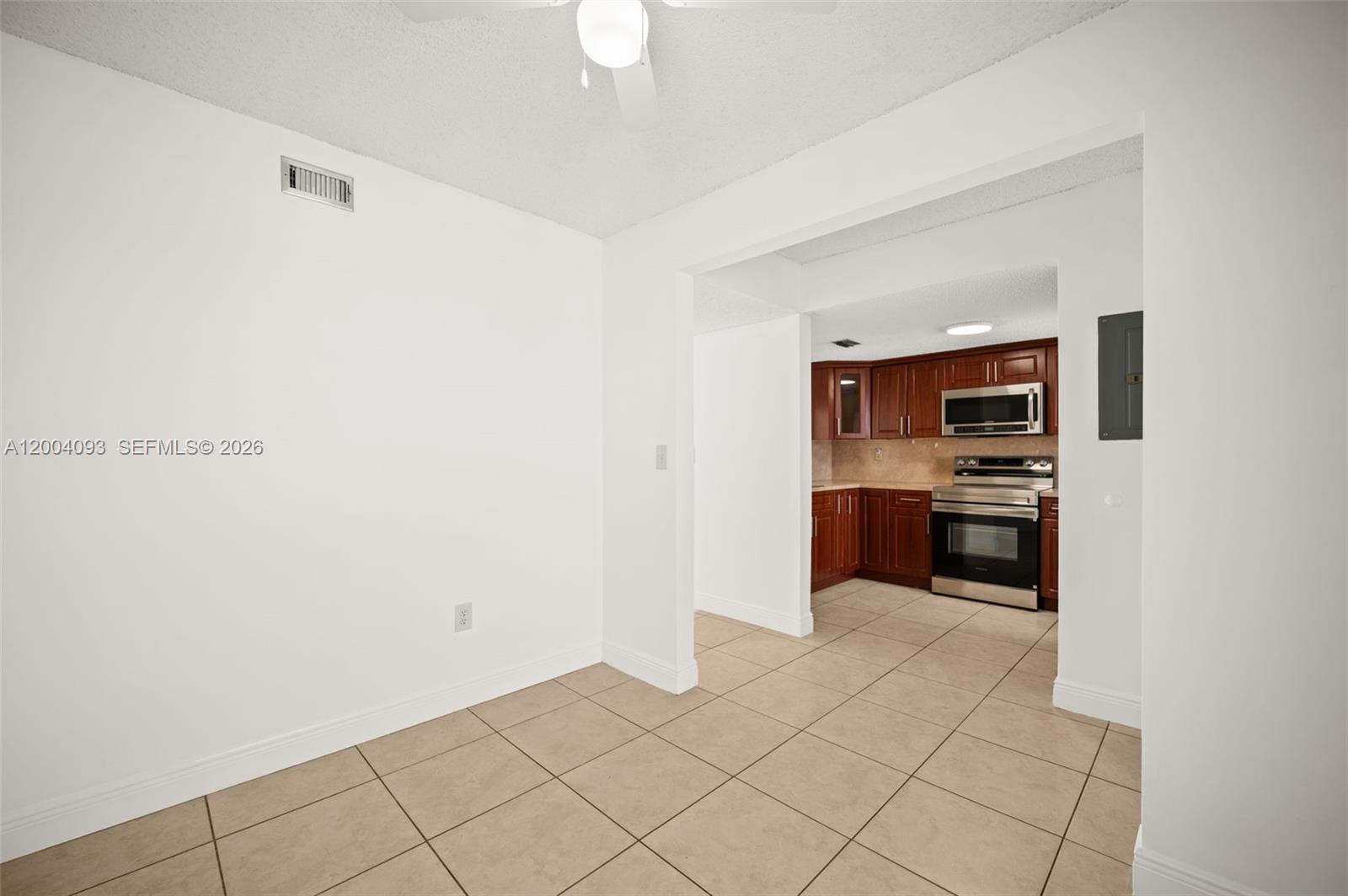 VISTA DEL LAGO I CONDO - Residential