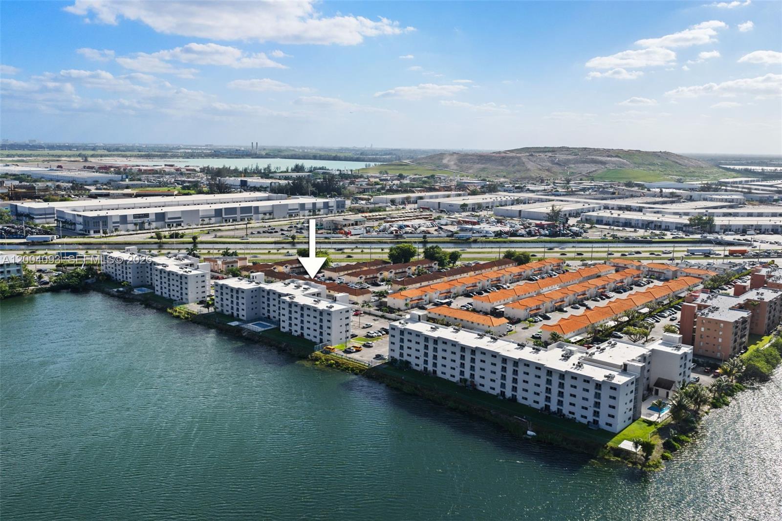 VISTA DEL LAGO I CONDO - Residential