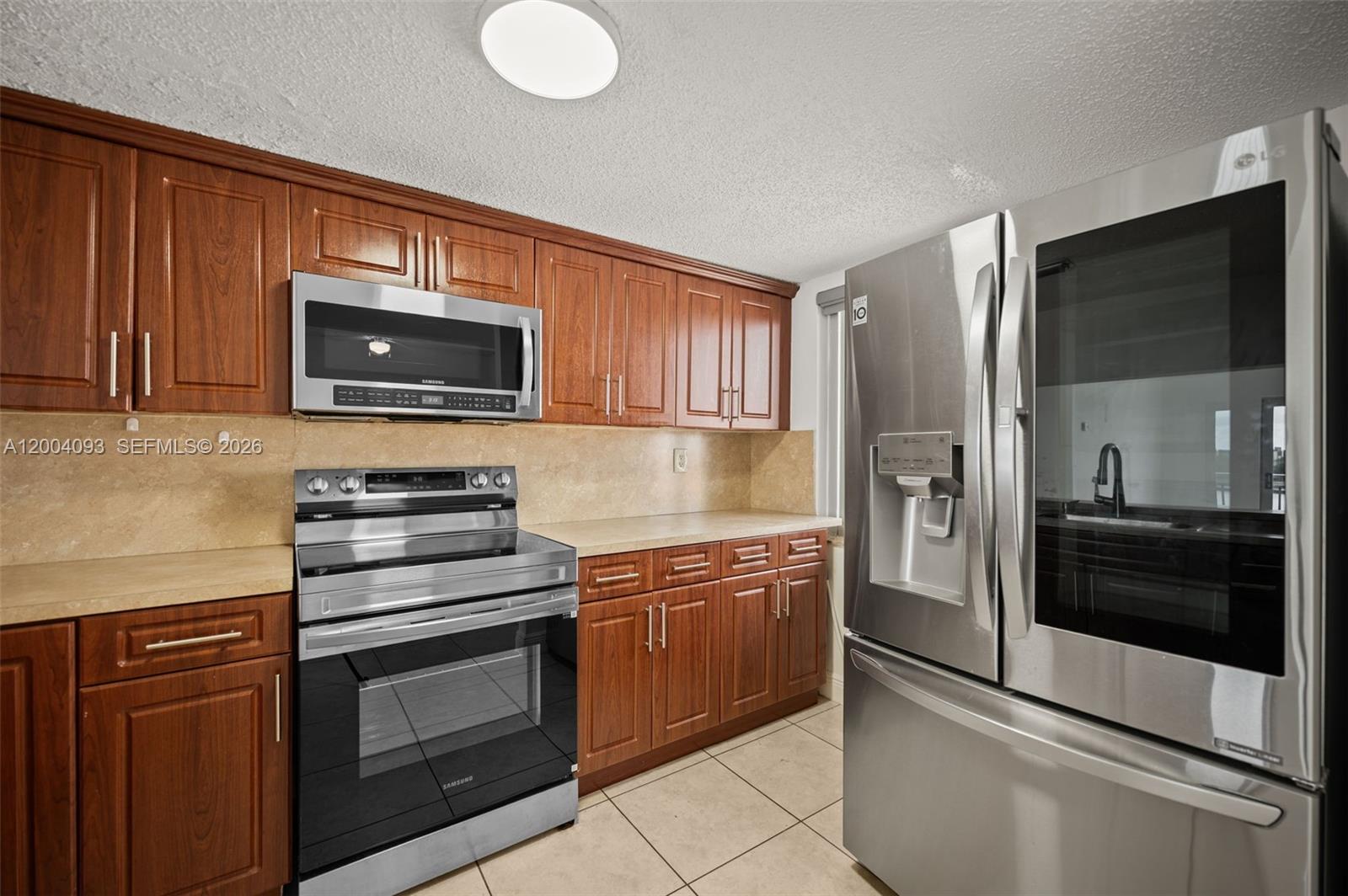 VISTA DEL LAGO I CONDO - Residential