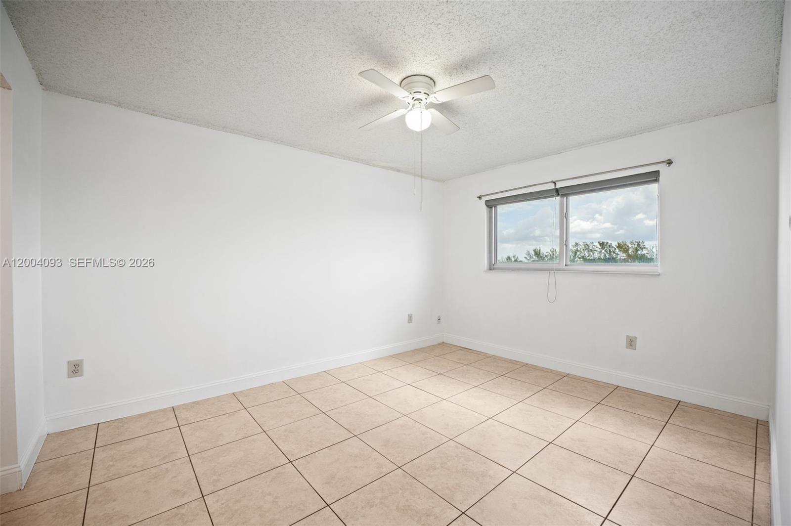 VISTA DEL LAGO I CONDO - Residential