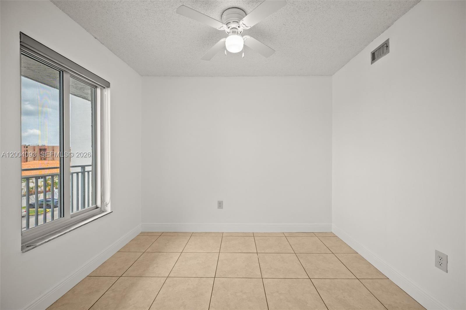 VISTA DEL LAGO I CONDO - Residential