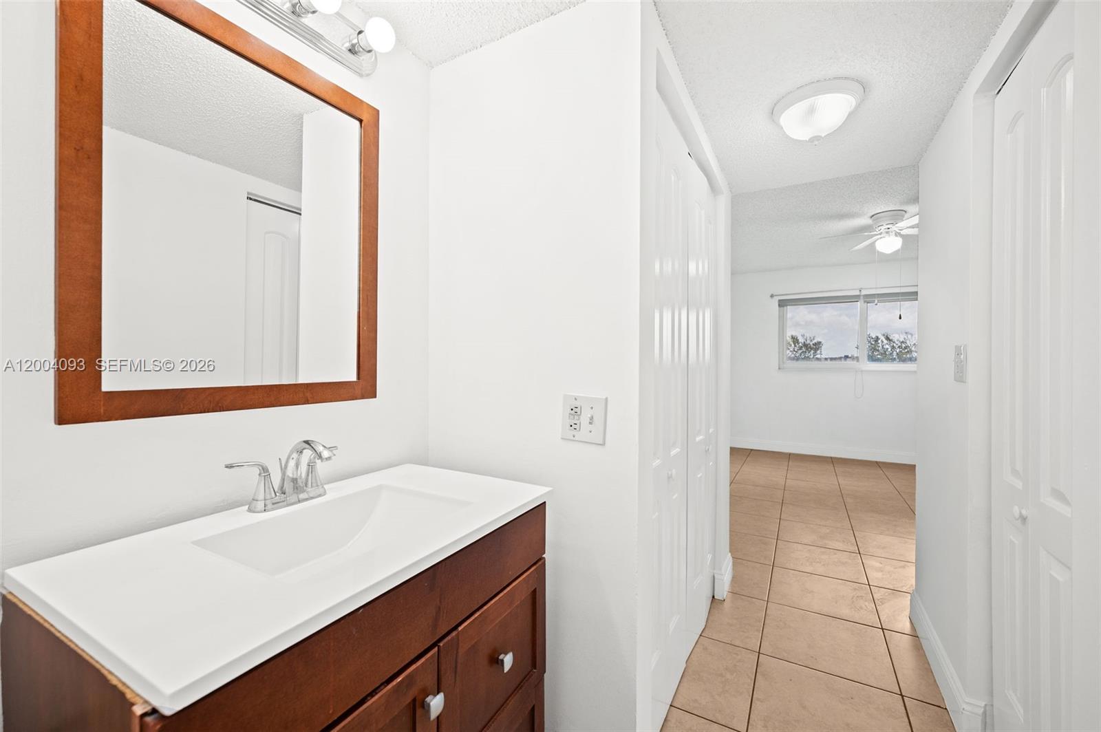 VISTA DEL LAGO I CONDO - Residential