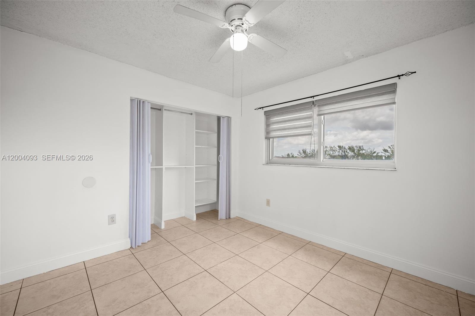 VISTA DEL LAGO I CONDO - Residential