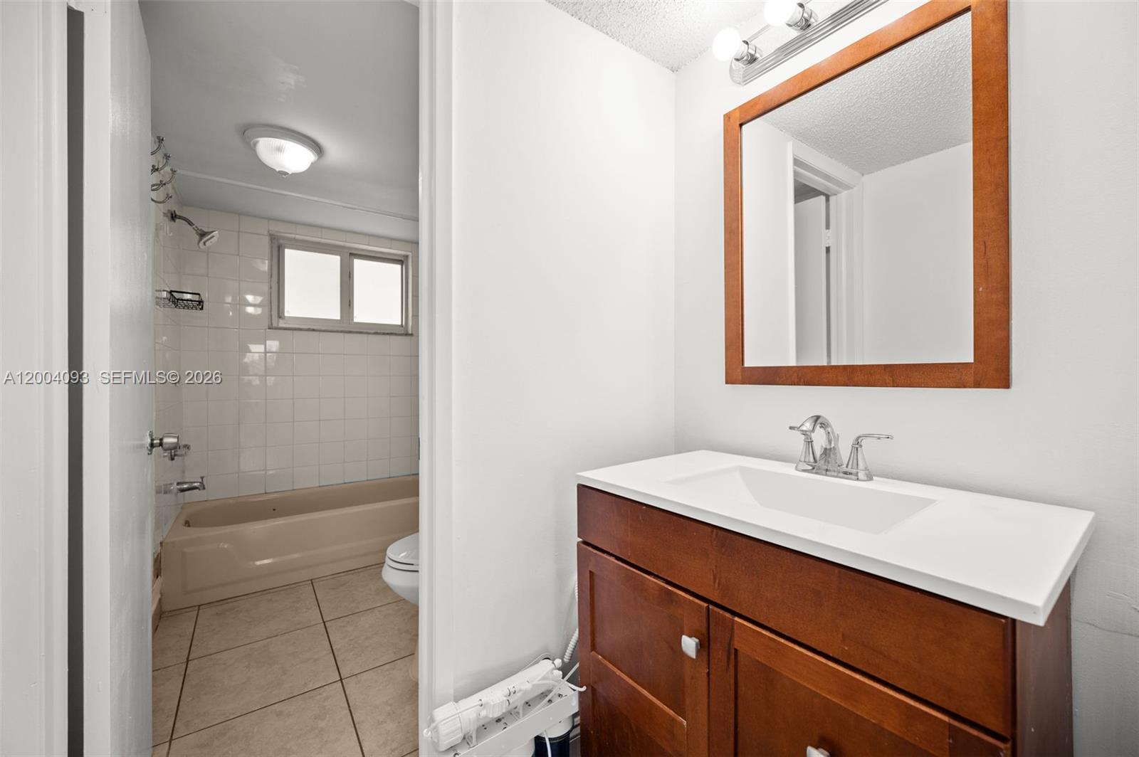 VISTA DEL LAGO I CONDO - Residential