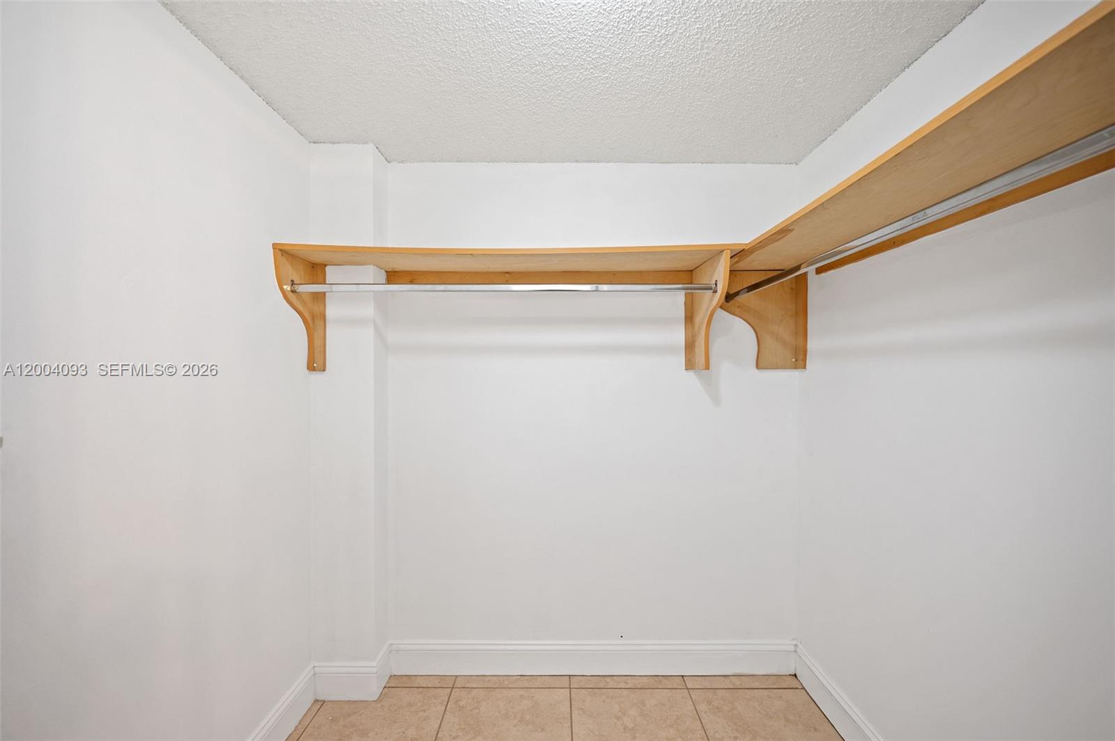 VISTA DEL LAGO I CONDO - Residential