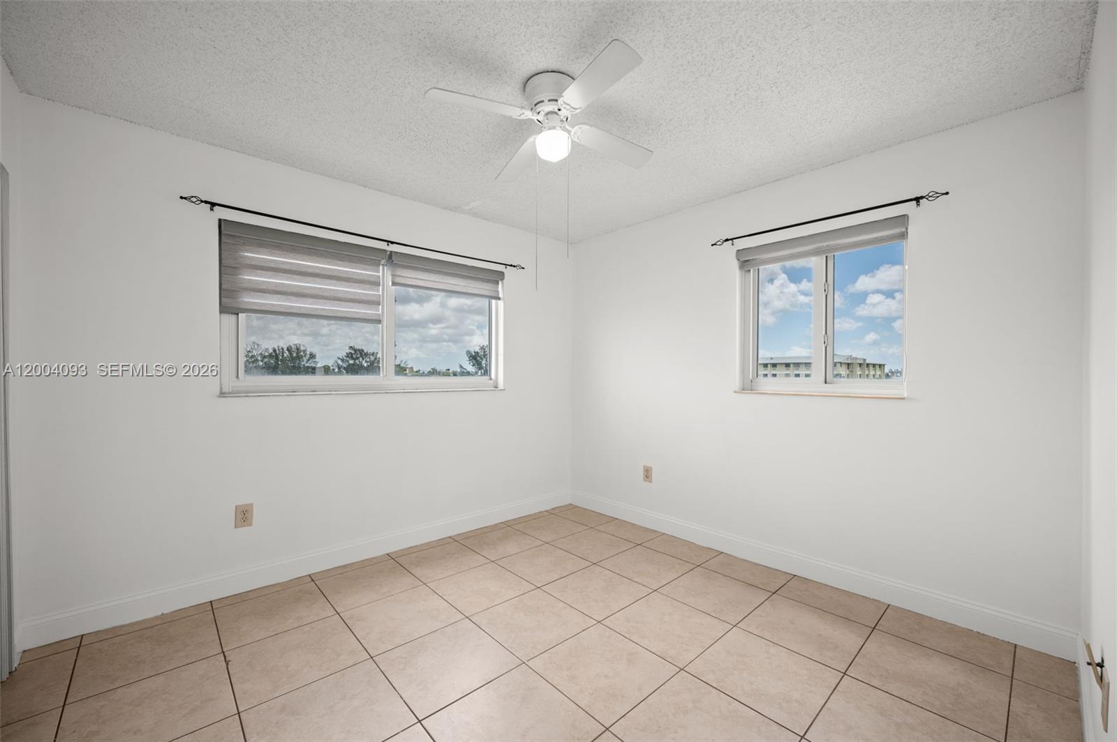 VISTA DEL LAGO I CONDO - Residential