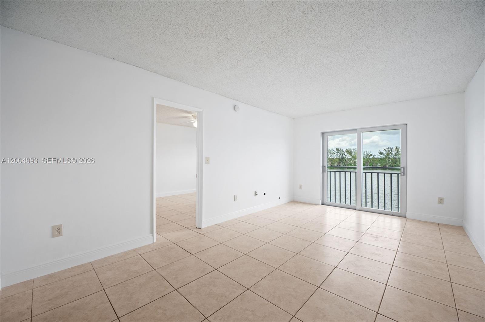 VISTA DEL LAGO I CONDO - Residential