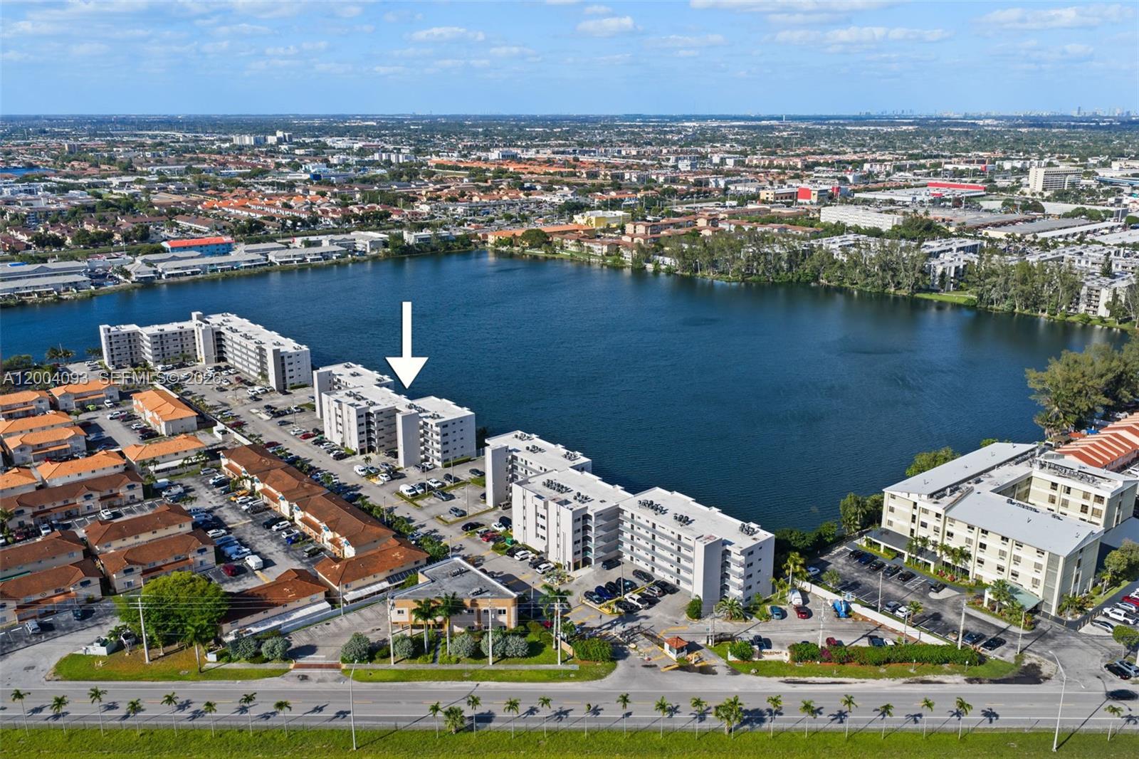 VISTA DEL LAGO I CONDO - Residential