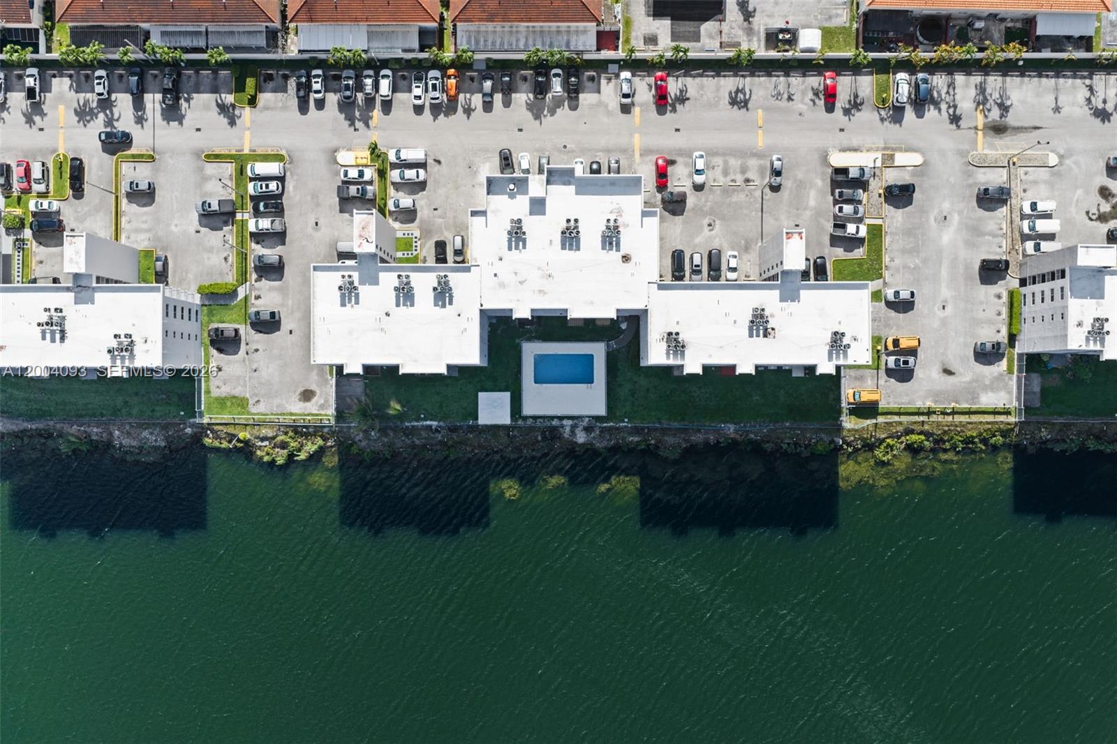 VISTA DEL LAGO I CONDO - Residential