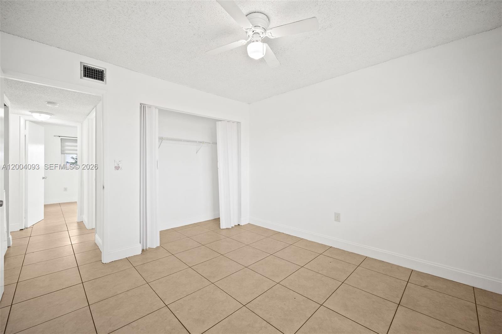 VISTA DEL LAGO I CONDO - Residential