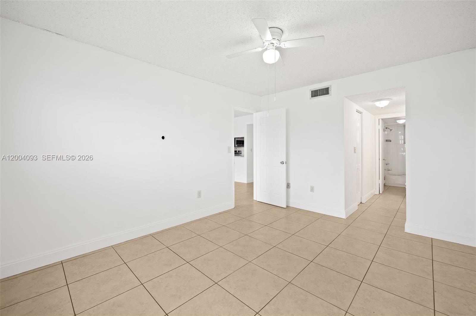 VISTA DEL LAGO I CONDO - Residential