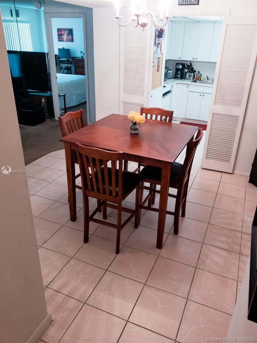 MANORS OF INVERRARY - Residential Lease