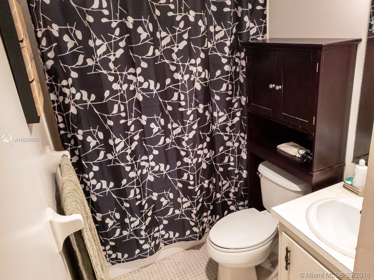 MANORS OF INVERRARY - Residential Lease