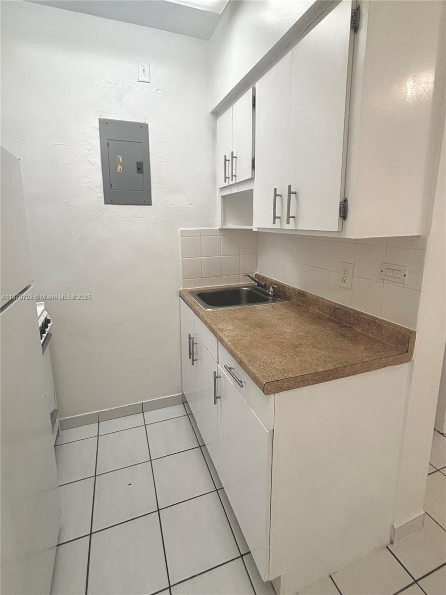 CORAL GABLES SEC L - Residential Lease