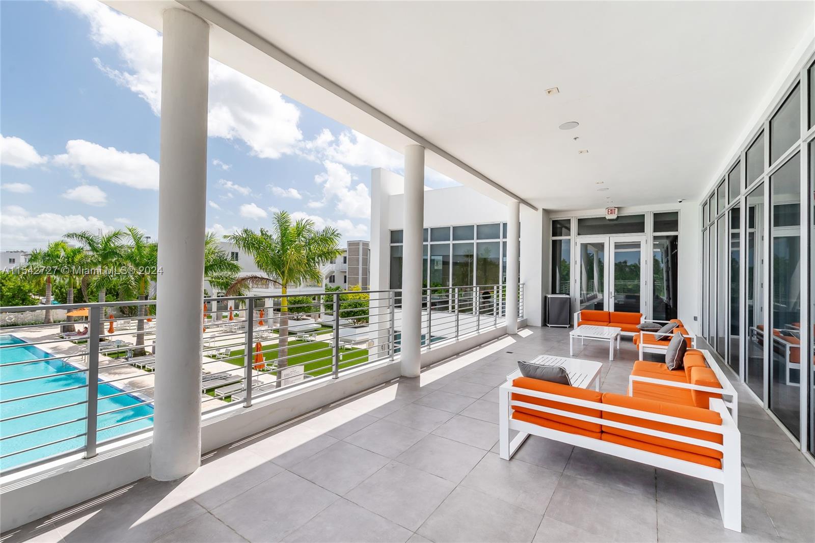 LANDMARK AT DORAL CONDO 6 - Residential