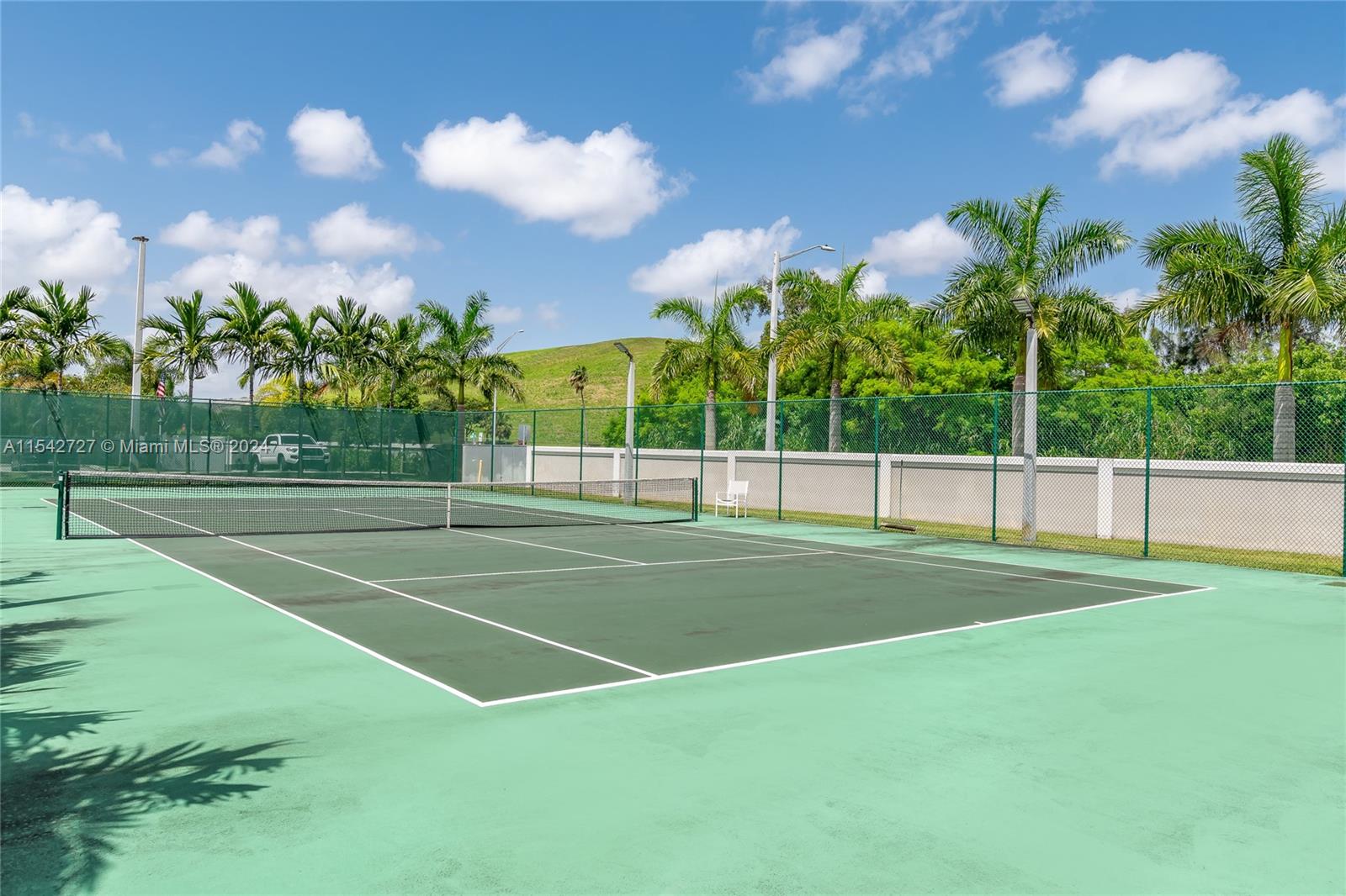 LANDMARK AT DORAL CONDO 6 - Residential
