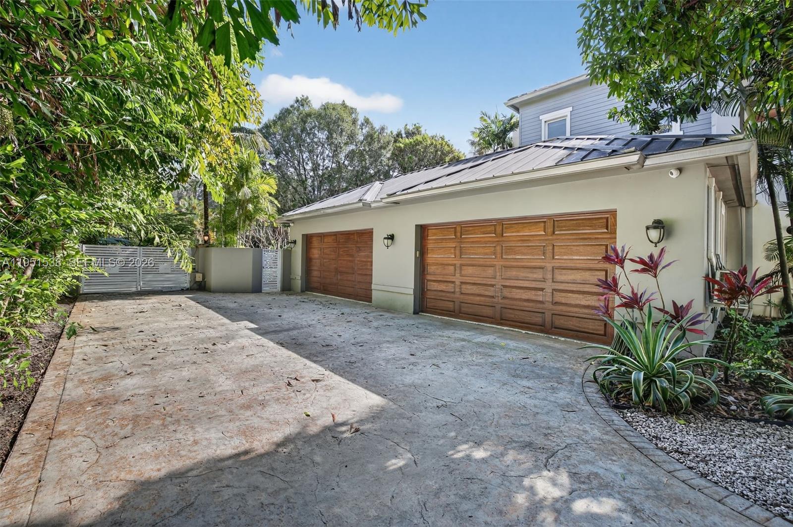 PLANTATION SECOND SEC AME - Residential