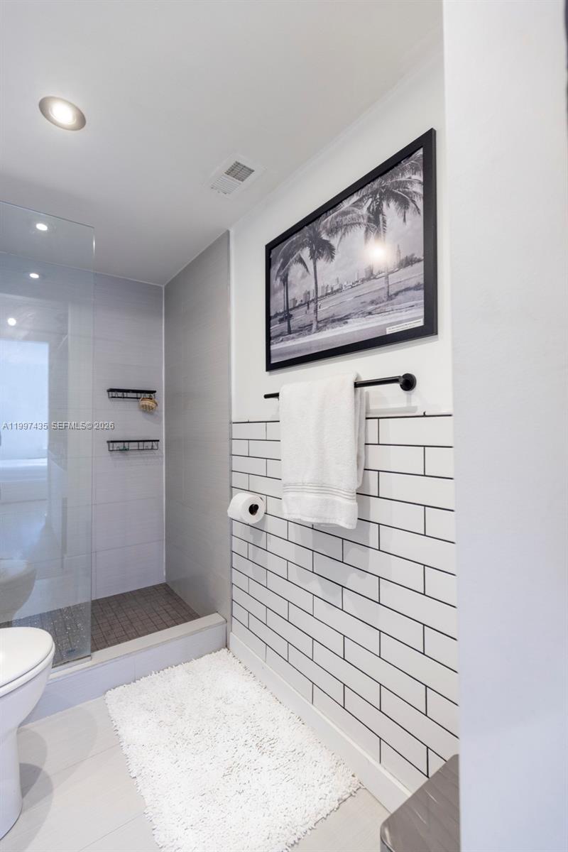 BOSTON PLAZA CONDO - Residential Lease