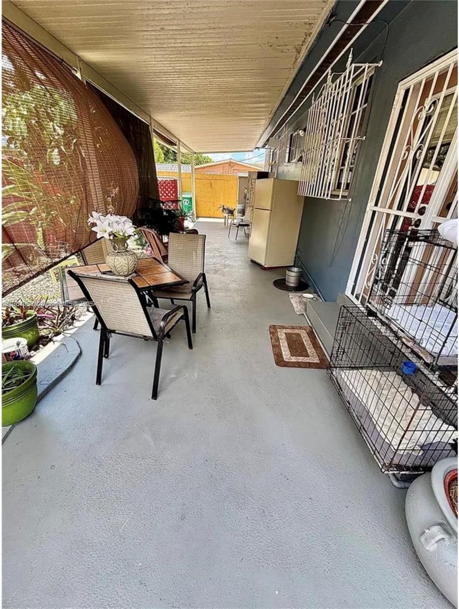 COMFORT GARDENS - Residential Income