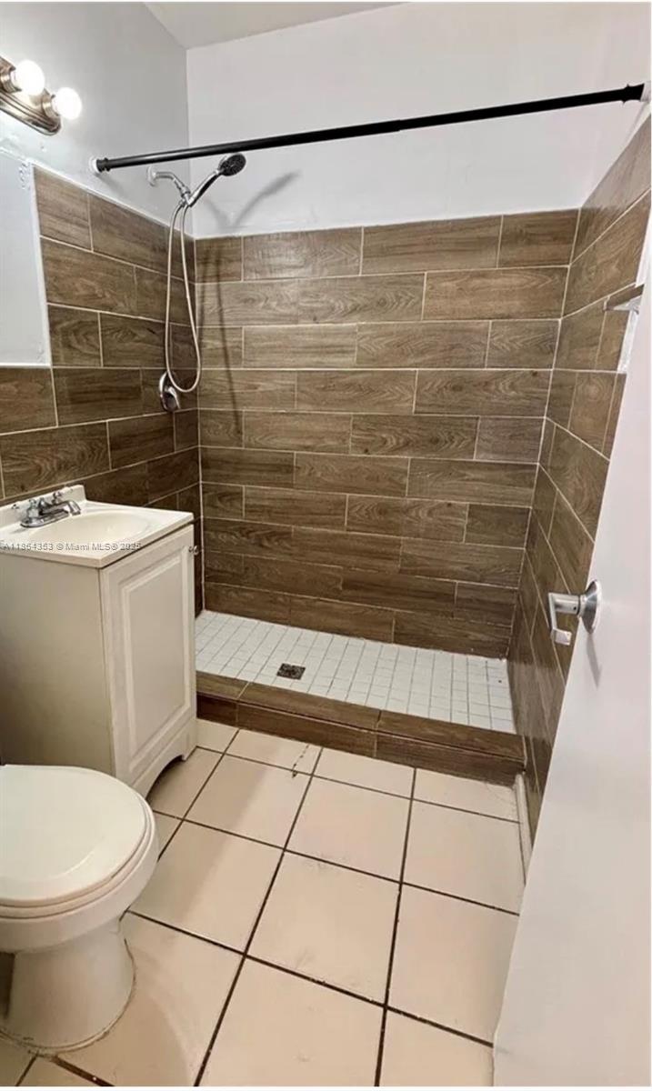1041 NW 33rd Ave