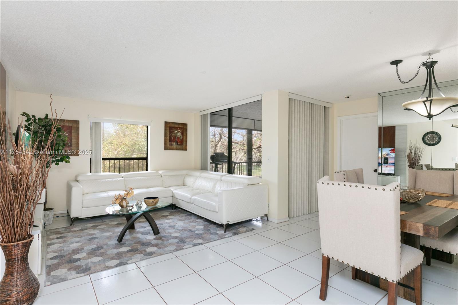4142 S Carambola Cir S Cir 2140, Coconut Creek, Broward County, Florida - 2 Bedrooms  
2 Bathrooms - 