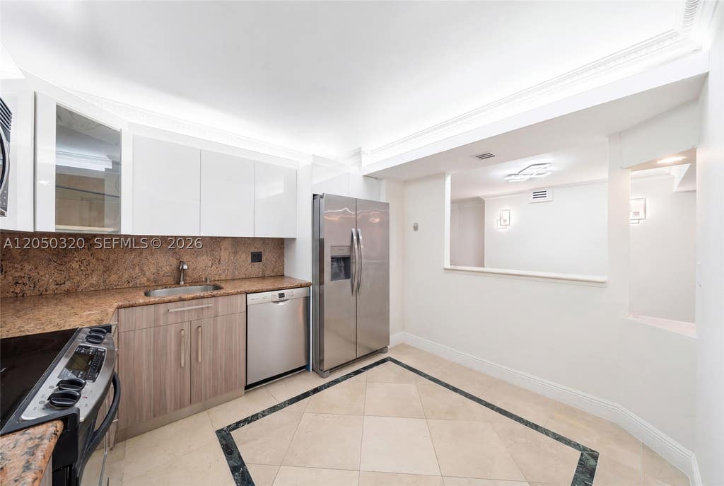 Photo of 2301 S Ocean Dr #2507, Hollywood, FL 33019 (MLS # A12050320)