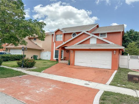 9731 SW 13th St Pembroke Pines FL 33025