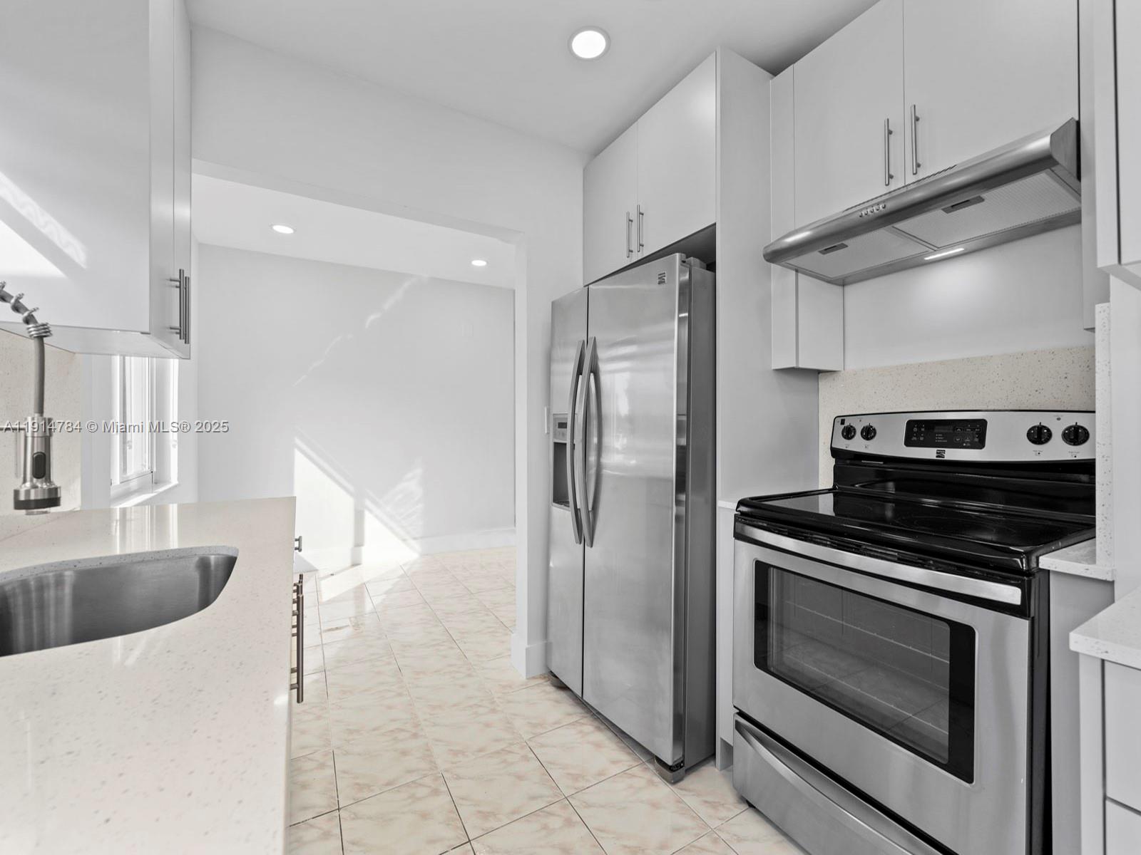 PALM AVE HIGHLANDS - Residential