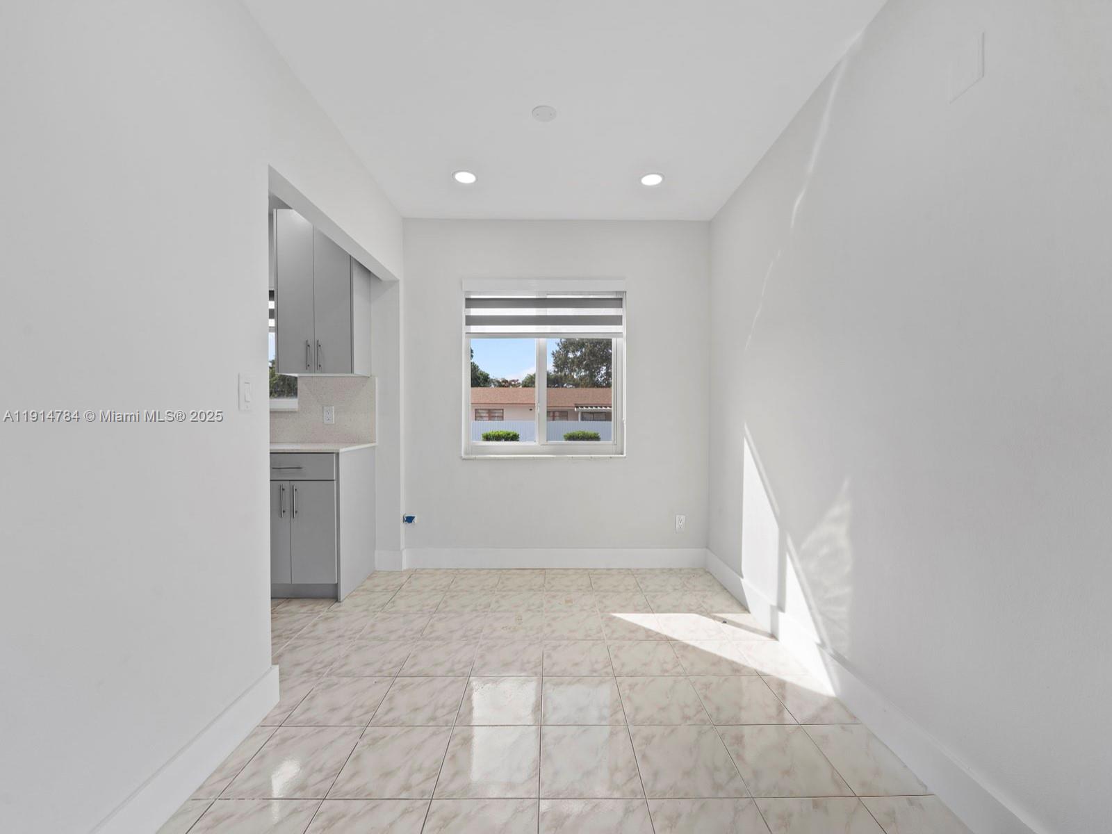 PALM AVE HIGHLANDS - Residential